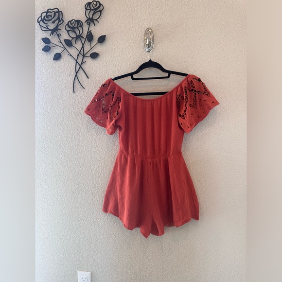 Lush Boutique Burnt Orange Bohemian Romper Crochet Lace Size Small - Picture 6 of 9